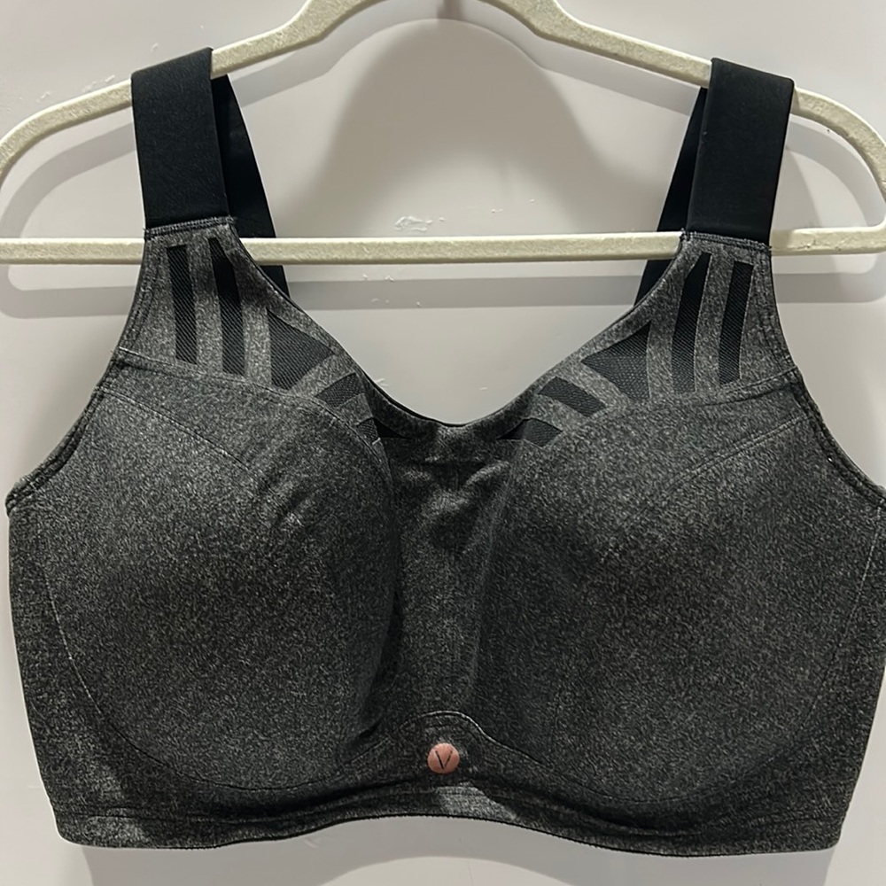 Livi Sports Bra, Underwire 40H
